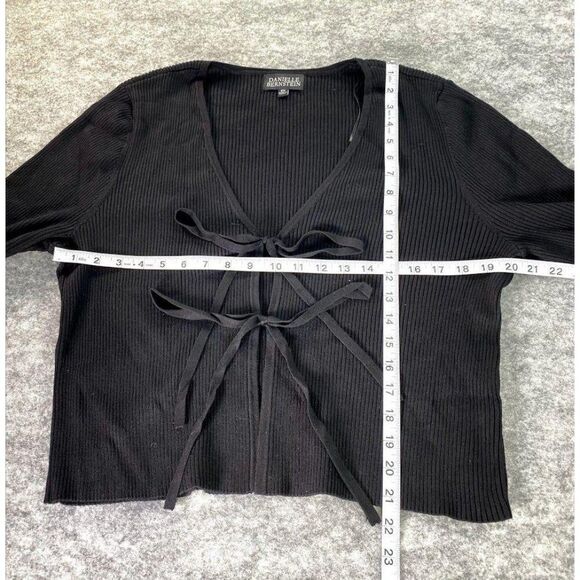 Danielle Bernstein Black Tie Front Cropped Cardigan Top Sz 2X NEW - Picture 4 of 6